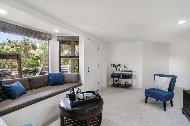 415 Golden Oak Drive, Portola Valley CA: https://media.crmls.org/mediaz/d1e27eaf-2940-4fc3-ad52-bd78e406d64c.jpg