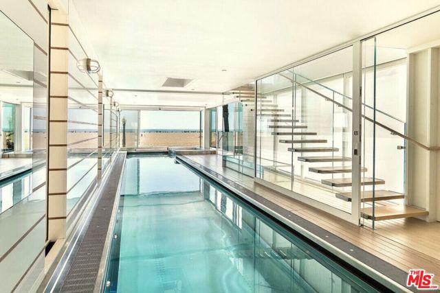 1267 Palisades Beach Road, Santa Monica CA: https://media.crmls.org/mediaz/d1e2e306-c556-4f4d-8192-f8dda636273b.jpg