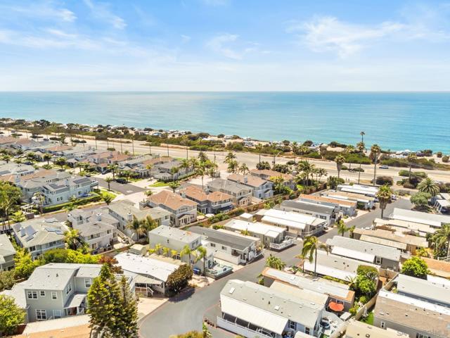 6550 Ponto Dr, Carlsbad CA: https://media.crmls.org/mediaz/d1e2f72a-3fe7-4a7f-9766-9d08904df5a1.jpg