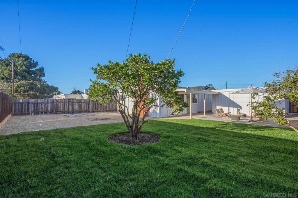 5066 St - photo 2