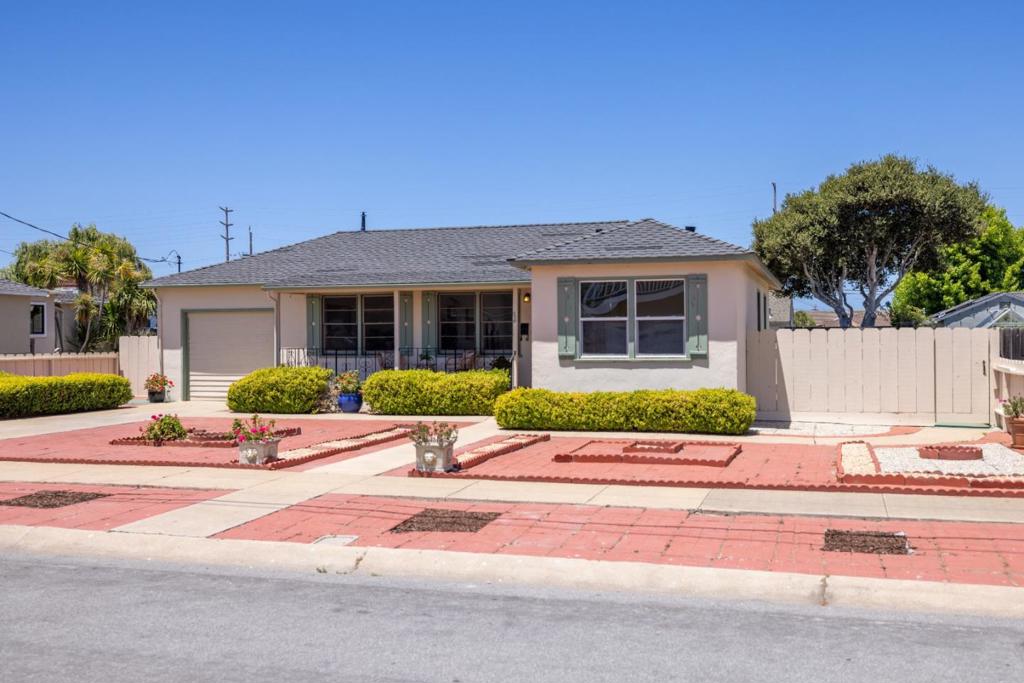 229 Littleness Avenue