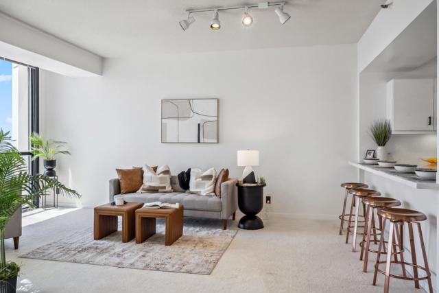 6363 Christie Avenue, Emeryville CA: https://media.crmls.org/mediaz/d1e4da5b-317d-4377-8f33-4baddcdf2242.jpg