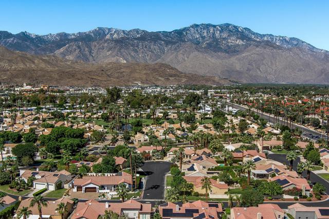 69562 Aruba Court, Cathedral City CA: https://media.crmls.org/mediaz/d1e52cb8-951a-4248-831a-9b3181d284a2.jpg