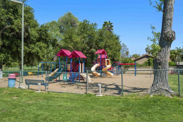 24849 Pappas Rd, Ramona CA: https://media.crmls.org/mediaz/d1e5c391-fc24-495b-b605-f41e83e9ef46.jpg