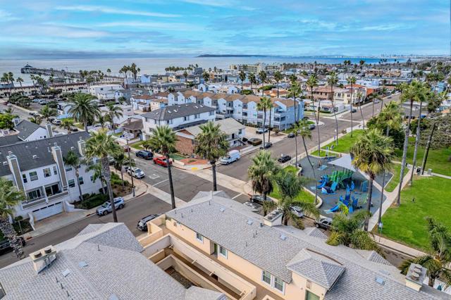 207 Elkwood Ave, Imperial Beach CA: https://media.crmls.org/mediaz/d1e60d8a-658c-4c73-b103-dcaf2665a38f.jpg