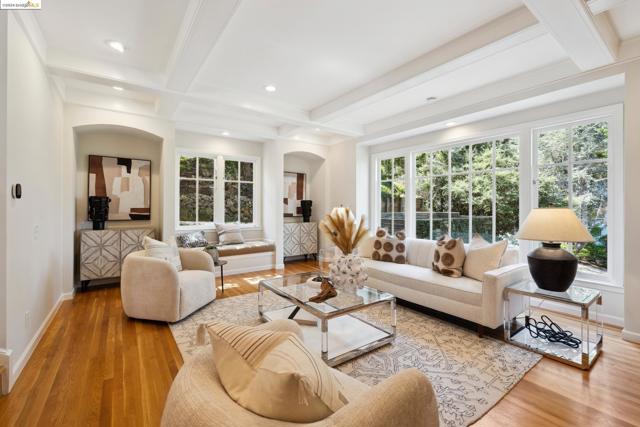 Image 9 of 59 For 5980 Harbord Dr
