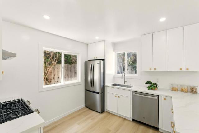 1016 Patricia Avenue, San Mateo CA: https://media.crmls.org/mediaz/d1e69b1c-8a78-44ab-a0c4-75d02ef97def.jpg