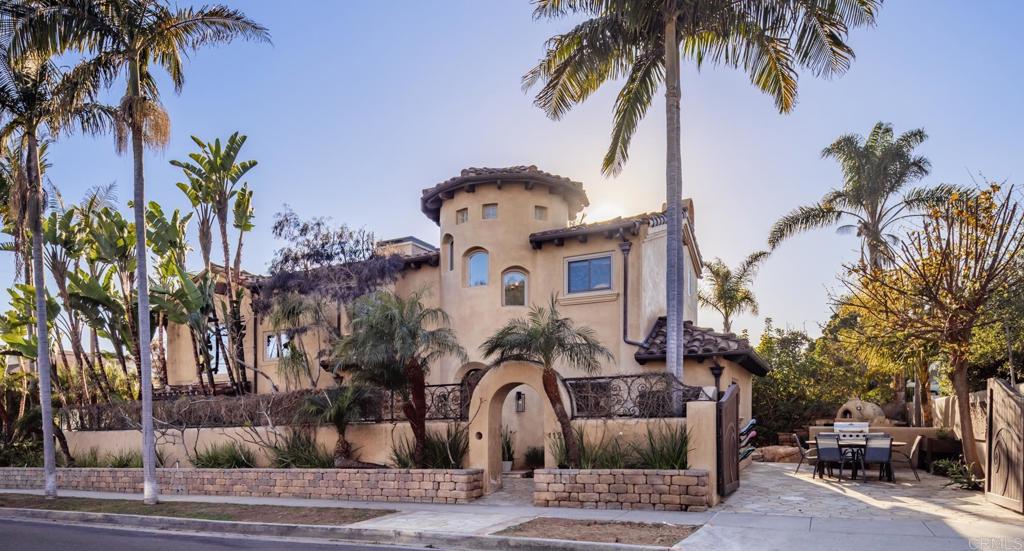 112 La Veta Avenue