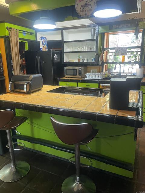 Detail Gallery Image 11 of 60 For 14082 Los Cielos, Escondido,  CA 92025 - 4 Beds | 2 Baths