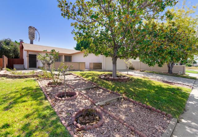 531 Bluffview Rd, Spring Valley CA: https://media.crmls.org/mediaz/d1e7c299-bf16-48ce-9ee0-a071ffb229a3.jpg