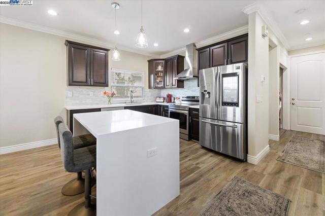736 N P St, Livermore CA: https://media.crmls.org/mediaz/d1e8d5bf-d9b6-4746-b3fa-cb3f69008b92.jpg