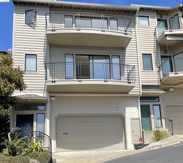 Image 1 of 42 For 1 Clipper Hill