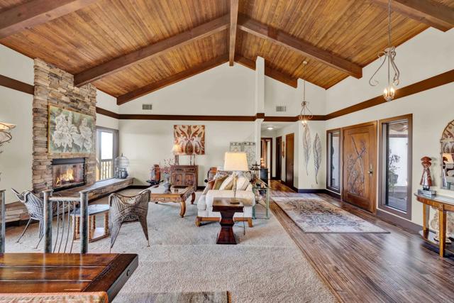 1310 Miracielo Court, San Marcos CA: https://media.crmls.org/mediaz/d1e9c73c-77cc-4d22-8b63-9cceb7e53bd4.jpg