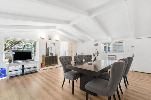 495 Bird Avenue, Los Gatos CA: https://media.crmls.org/mediaz/d1ea08f1-e0e2-41a5-afab-2291b572f750.jpg