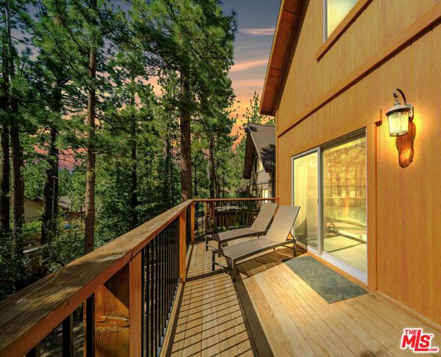 919 Mcalister Road, Big Bear City CA: https://media.crmls.org/mediaz/d1eaa077-a361-4003-8721-f21667cbfbba.jpg