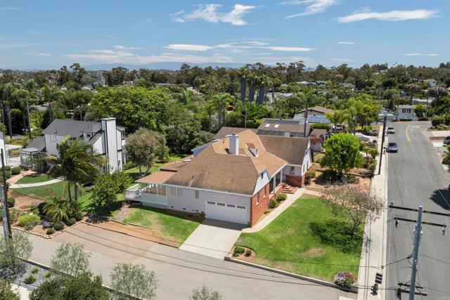 1440 Forest Avenue, Carlsbad CA: https://media.crmls.org/mediaz/d1eb1194-d795-4e8e-a8db-484dd2479b4c.jpg