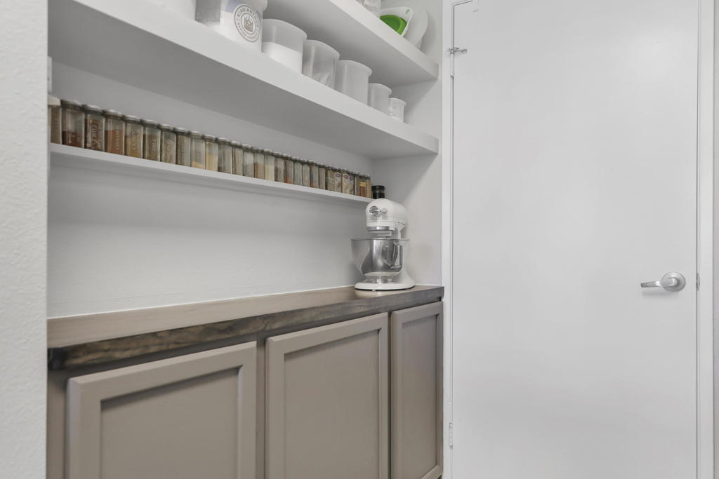 MLS #219135853DA image #12