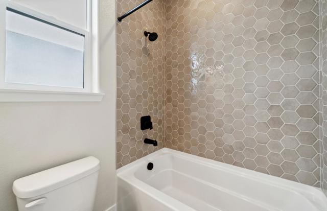 2506 Sage Street, San Mateo CA: https://media.crmls.org/mediaz/d1ecb3ba-0d7b-43c3-8a67-c76739ec02e6.jpg