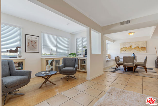 4350 Via Dolce, Marina del Rey CA: https://media.crmls.org/mediaz/d1ed4e7b-c9fe-4839-9773-4afe71dc4949.jpg