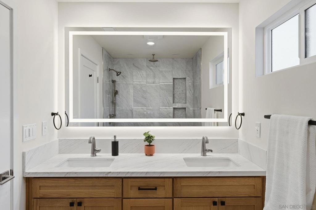4416 40th St - photo 12