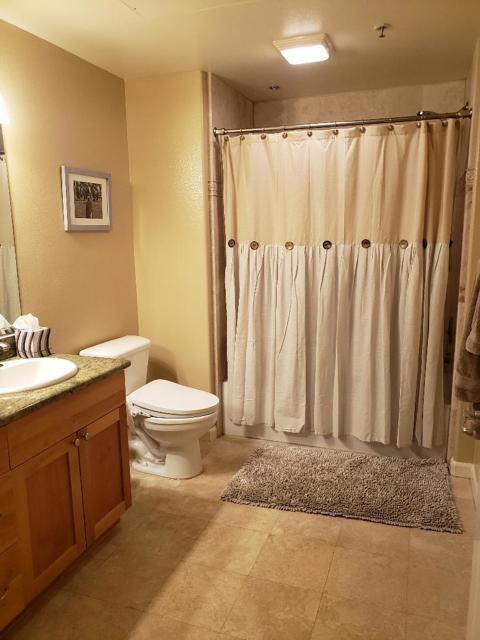 2330 University Avenue, East Palo Alto CA: https://media.crmls.org/mediaz/d1ee4bf3-e6c4-4820-9c02-6aadc6d97886.jpg