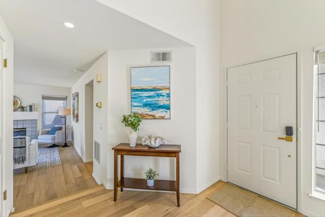 3245 Estrella Del Mar Way, Marina CA: https://media.crmls.org/mediaz/d1ef6991-baf1-432d-9d06-612398808c34.jpg