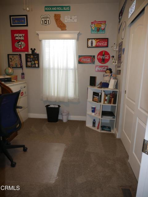 Detail Gallery Image 9 of 21 For 175 Chaucer Ln #.,  Ventura,  CA 93003 - 3 Beds | 2 Baths