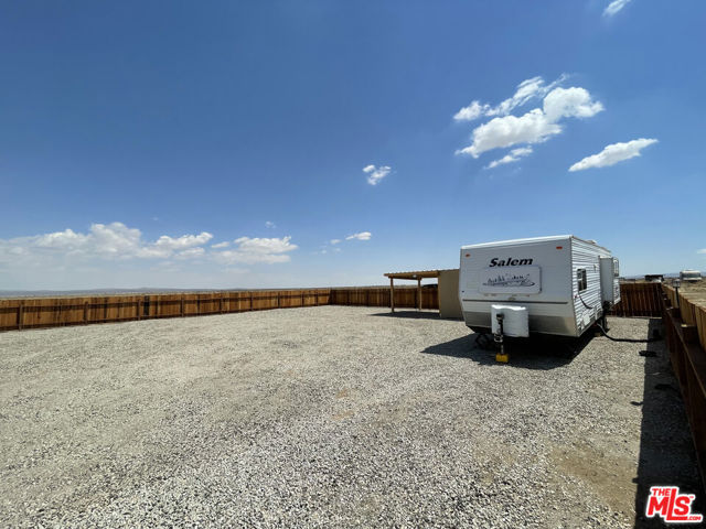 55 E Avenue D4, Lancaster CA: https://media.crmls.org/mediaz/d1f09654-af1c-44b7-bf09-9d2d20d1e838.jpg
