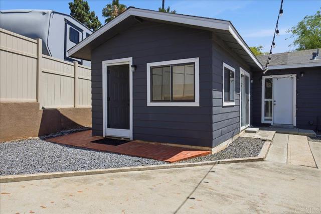 Detail Gallery Image 18 of 28 For 387 Girard Way, Vista,  CA 92084 - 3 Beds | 2 Baths