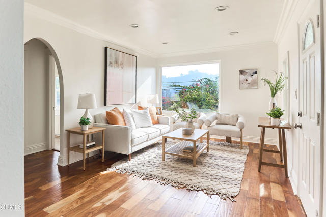 401 Del Norte Street, Los Angeles CA: https://media.crmls.org/mediaz/d1f1f997-098f-4eb6-b7ed-97fb208f8d68.jpg