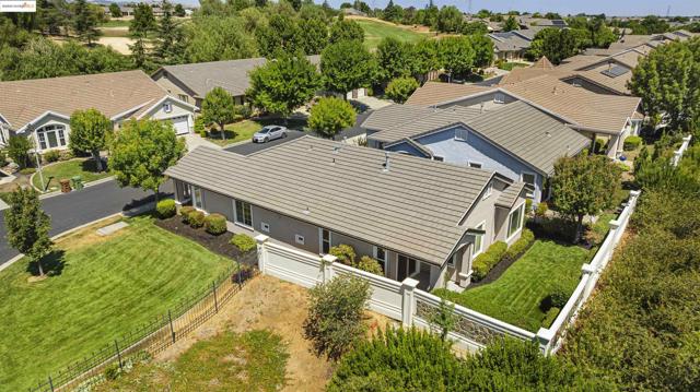 1040 Bismarck Terr, Brentwood CA: https://media.crmls.org/mediaz/d1f1ff5c-2e02-4ce7-a81a-324ce3c58b77.jpg
