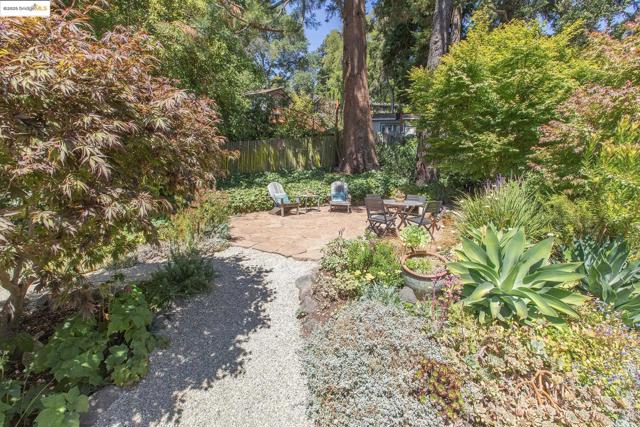1081 Keith Ave, Berkeley CA: https://media.crmls.org/mediaz/d1f243d9-ca04-4ec5-aab0-ed73aa538dd3.jpg