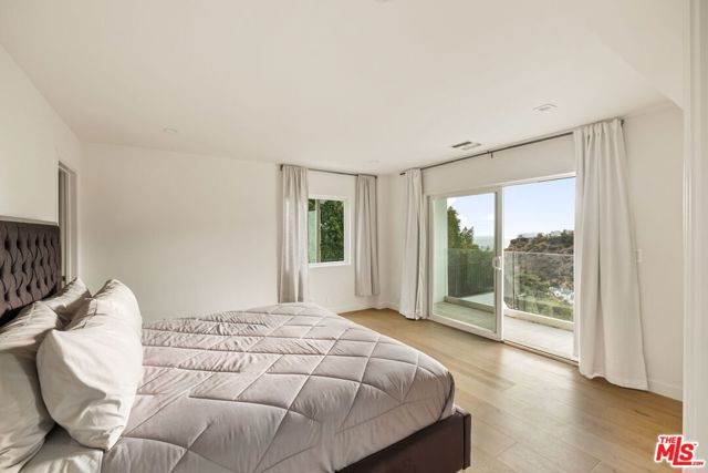 7868 Electra Drive, Los Angeles CA: https://media.crmls.org/mediaz/d1f48570-4c11-418a-abd9-67fa35da839a.jpg