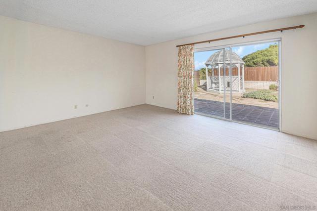 3008 Garboso Street, Carlsbad CA: https://media.crmls.org/mediaz/d1f4de3f-24bb-4de5-84f4-1728b39214e5.jpg