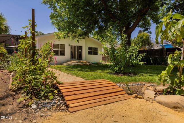 216 N Fulton Street, Ojai CA: https://media.crmls.org/mediaz/d1f5baf1-141a-4325-bbb5-a47d29a59f6f.jpg