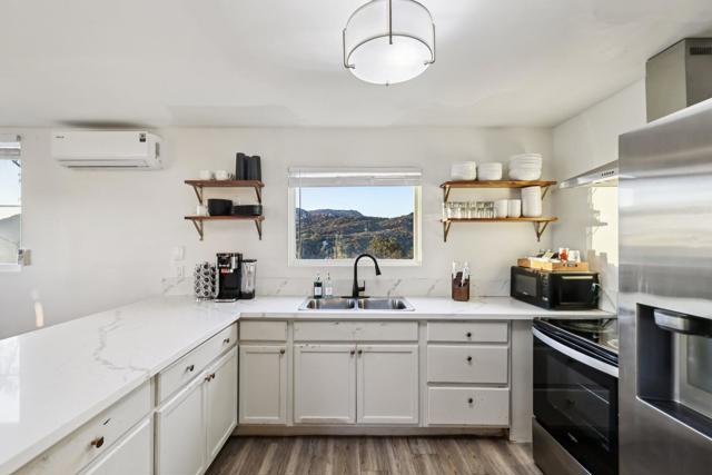 26086 Bear Valley Heights Road, Escondido CA: https://media.crmls.org/mediaz/d1f6e757-a4bd-4c41-a9a4-d38ea462e4ff.jpg