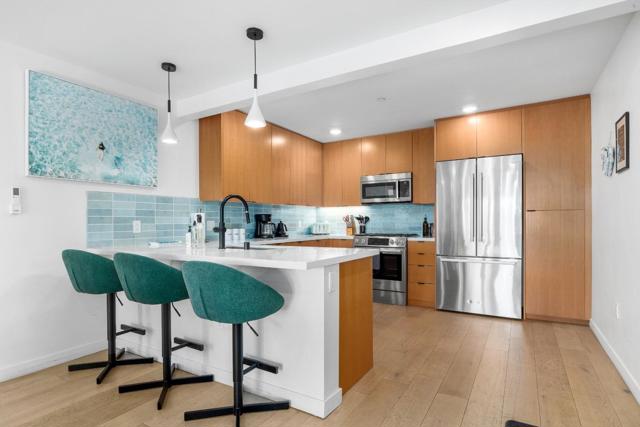 208 Capitola Avenue, Capitola CA: https://media.crmls.org/mediaz/d1f7605c-dc9c-4ea7-b81b-42d0ec06e8d2.jpg