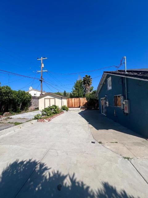 1449 Mercury Court, Milpitas CA: https://media.crmls.org/mediaz/d1f77b1a-66b3-48cf-89f0-7e42def824b7.jpg