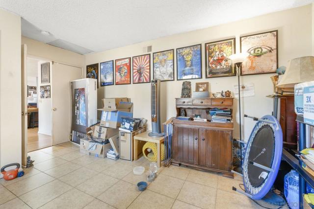 3389 91 C Street, San Diego CA: https://media.crmls.org/mediaz/d1f80471-6827-4b09-a5b9-f957a01b7767.jpg
