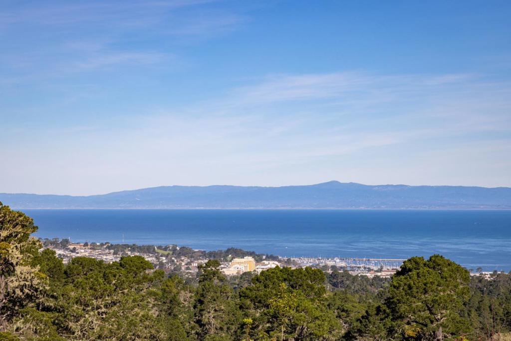 540 Aguajito Road