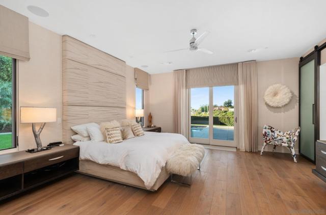 6968 Saint Andrews Rd, Rancho Santa Fe CA: https://media.crmls.org/mediaz/d1f9260e-8e92-441d-8146-c26158f8b851.jpg