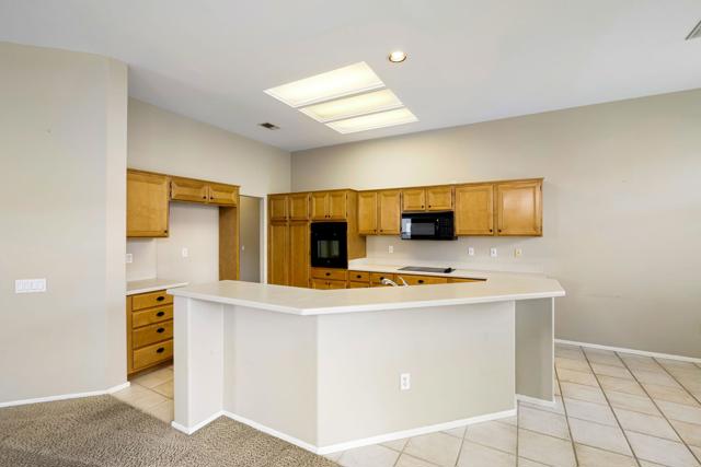 78462 Palm Tree Avenue, Palm Desert CA: https://media.crmls.org/mediaz/d1f9284e-c314-4efd-b387-73263840894d.jpg