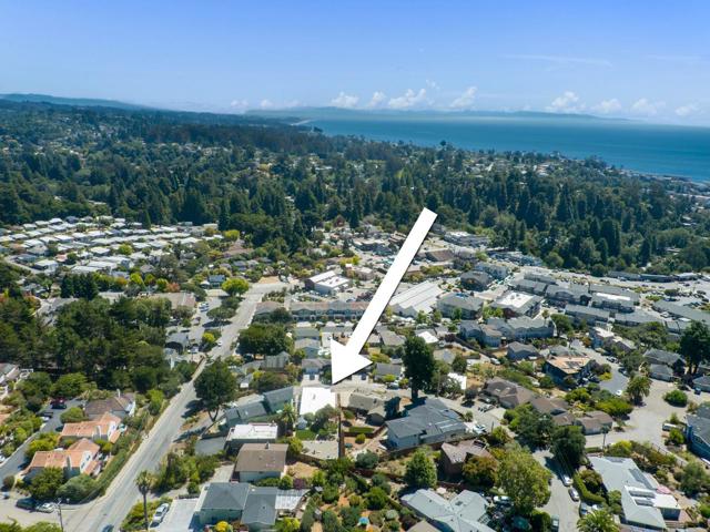 105 Vista Mar Court, Aptos CA: https://media.crmls.org/mediaz/d1f93bf1-63b9-47c4-8665-8e693660d651.jpg