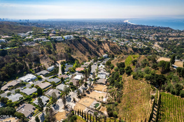 Drew Fenton | 1227 Bienveneda Avenue Pacific Palisades CA | MLS: 7347077