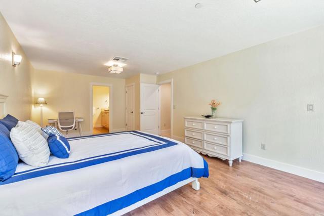 115 Fairway Village Court, Murphys CA: https://media.crmls.org/mediaz/d1f955df-578e-473f-81fa-45ef49d4934b.jpg