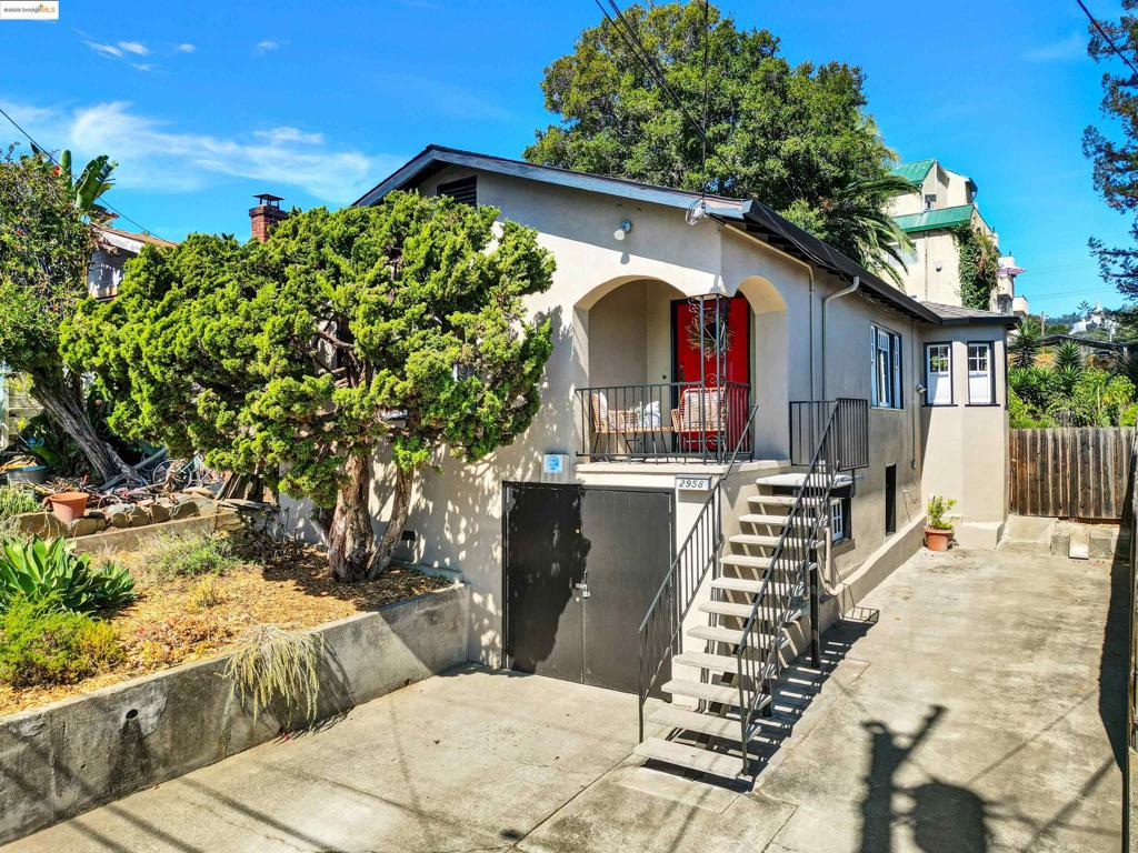 2958 Georgia St