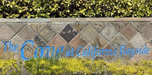 1 Passage Lane, Redwood City CA: https://media.crmls.org/mediaz/d1f9cb85-b5a1-48b3-ba6e-57fc66aa123f.jpg