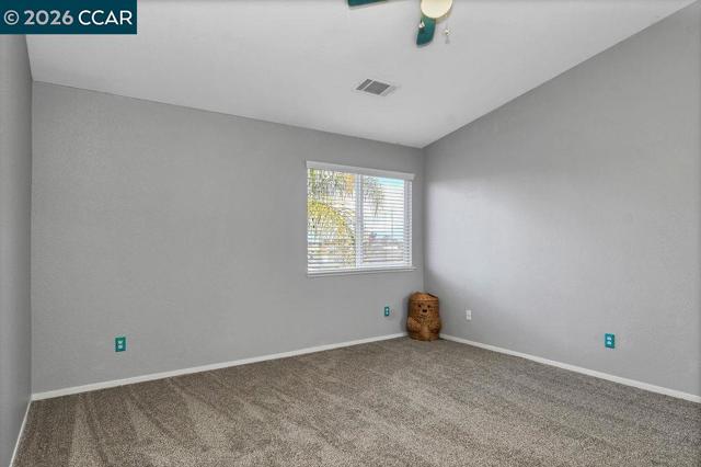 Image 12 of 42 For 361 Clove Way