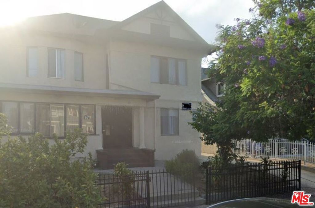 Multifamily at 1678 Roosevelt Avenue