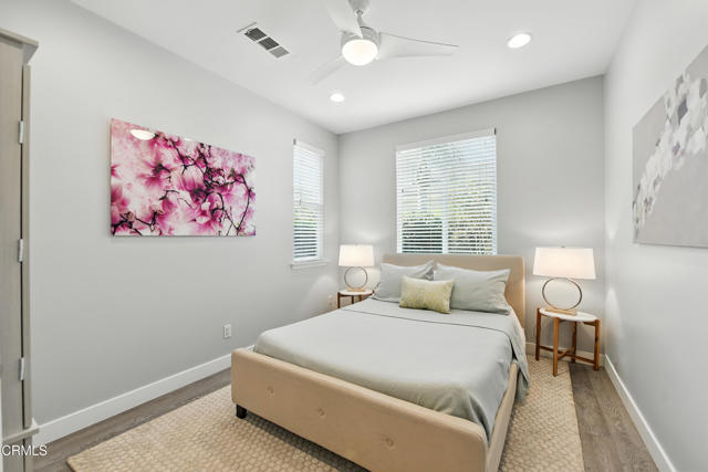 3548 Bridgehampton Way, Camarillo CA: https://media.crmls.org/mediaz/d1fa7f4d-4ad1-48ab-8aa3-64b1f8d6c6f8.jpg